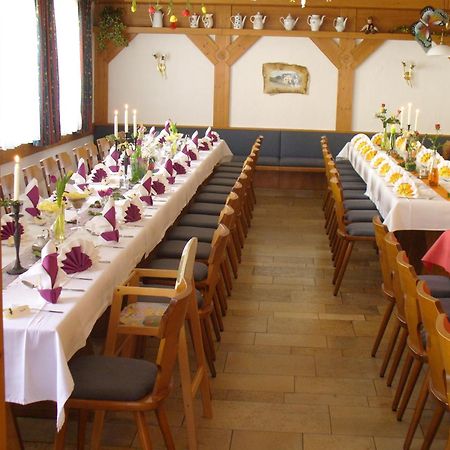 Gasthof Zum Brunnen Mornsheim ภายนอก รูปภาพ